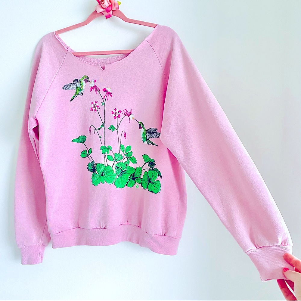 💕Pretty Pink “Hummingbird” Graphic Sweater SZ M